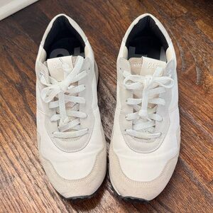 P448 White and Gray Sneakers